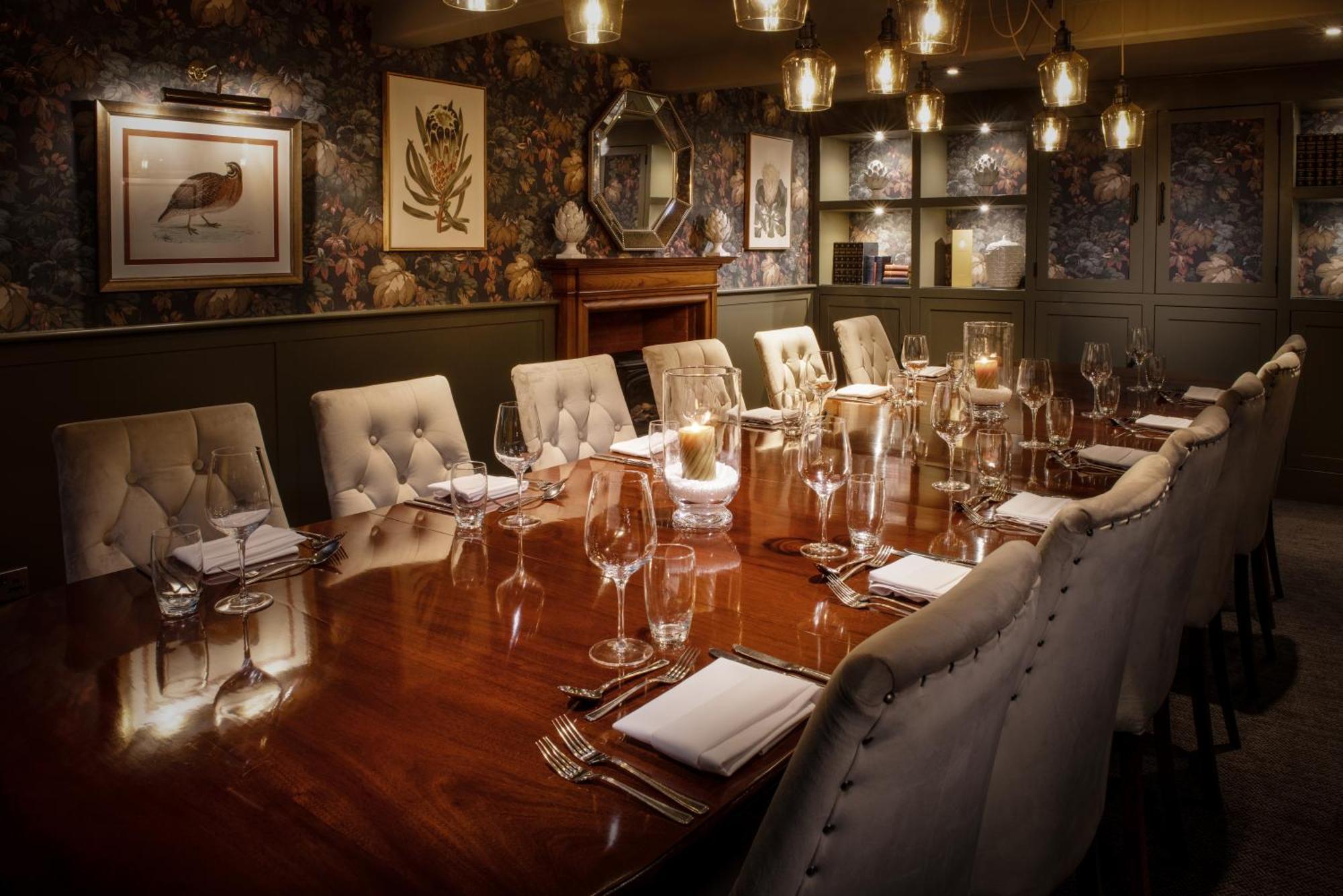 The Millstone, Mellor 호텔 블랙번 외부 사진 The private dining room at The Ivy