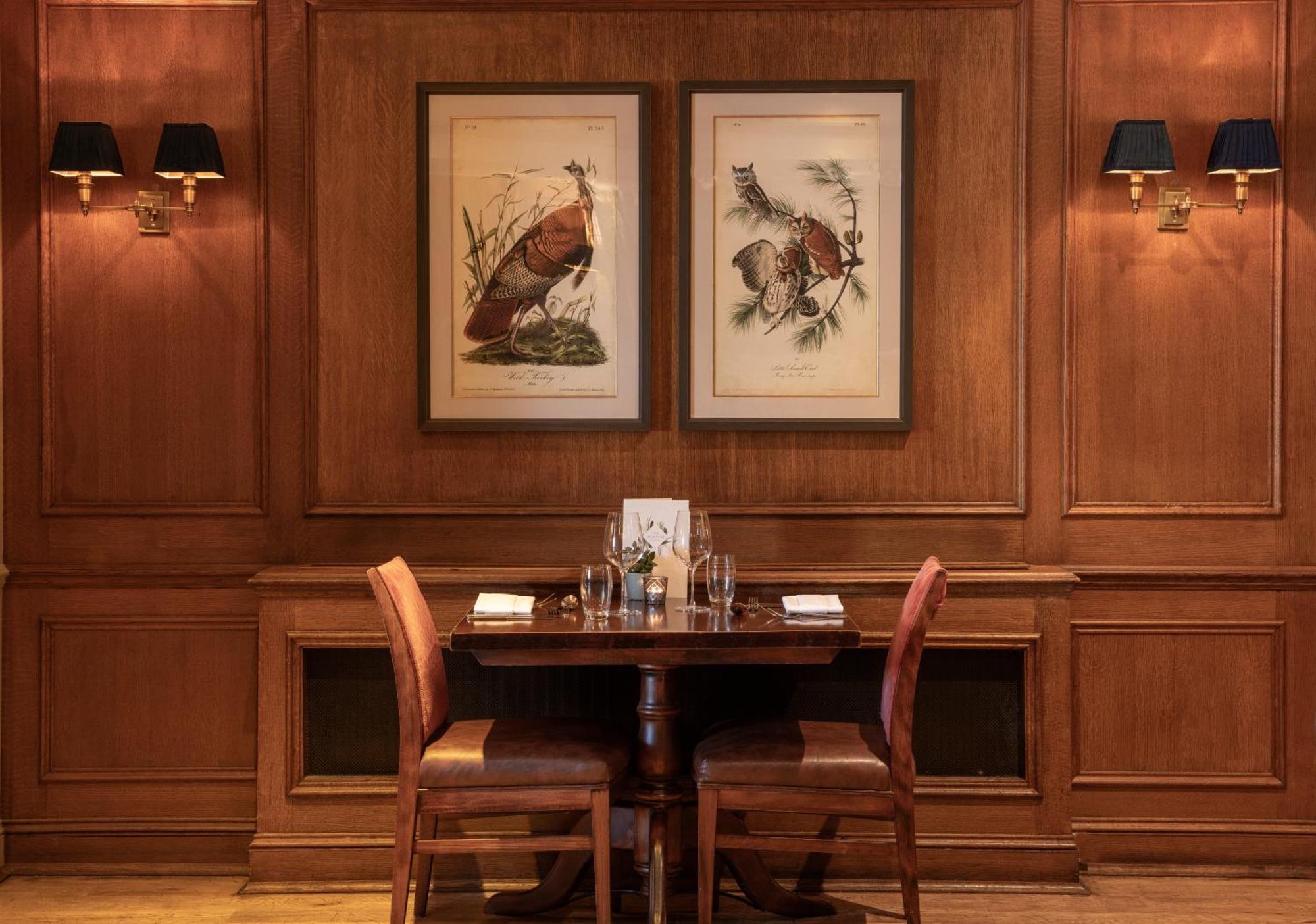 The Millstone, Mellor 호텔 블랙번 외부 사진 The interior of the restaurant