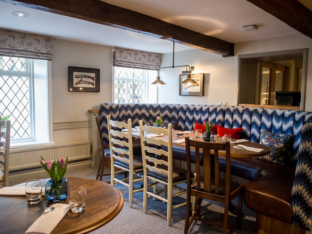 The Millstone, Mellor 호텔 블랙번 외부 사진 The restaurant at The Old Parsonage
