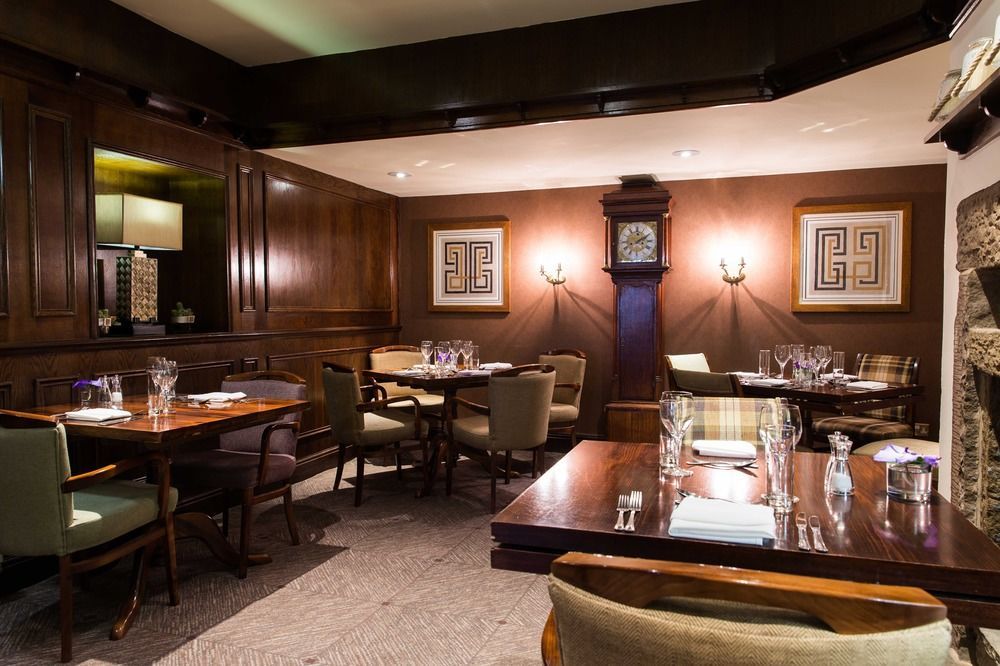 The Millstone, Mellor 호텔 블랙번 외부 사진 The restaurant at The Old Vicarage