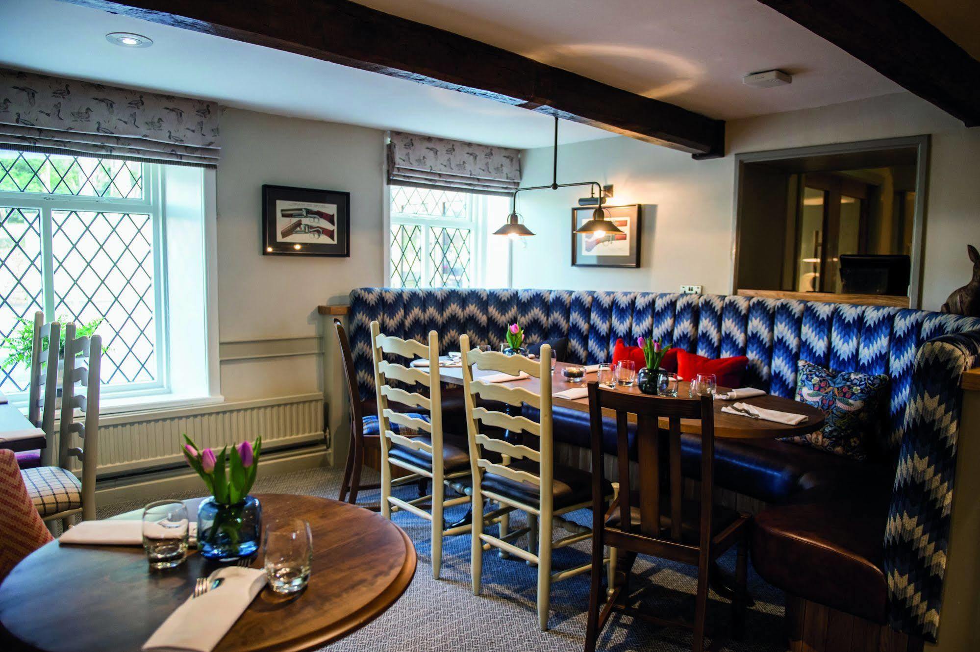 The Millstone, Mellor 호텔 블랙번 외부 사진 The restaurant at The Old parsonage
